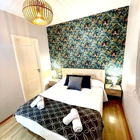 Seahomes Vacations, Fenals Beach&chic, Pk, Full Equipped