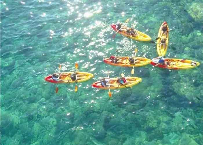 Fenals Beach&chic, Boutique Apartament, Free Parking, Full Equipped Near The Apartament