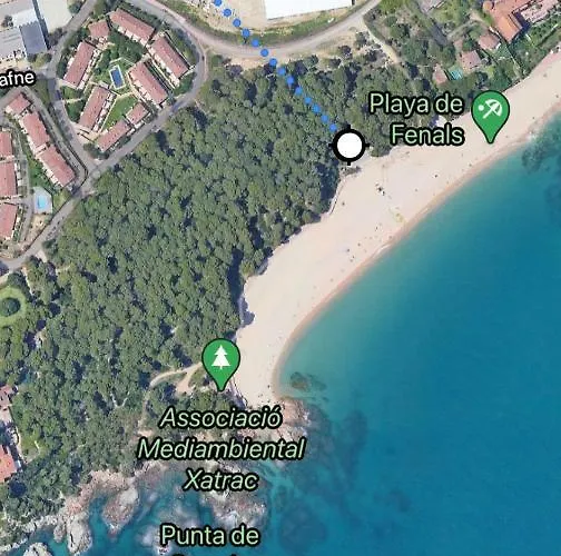 Daire Fenals Beach&chic, Boutique Apartament, Free Parking, Full Equipped Near The *