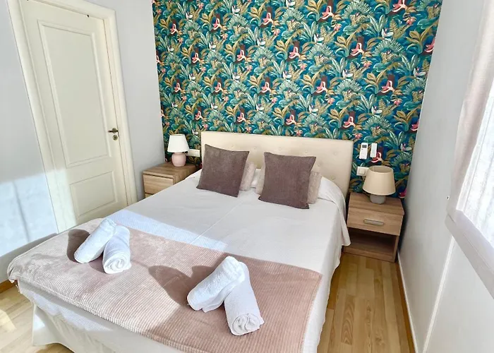 Daire Fenals Beach&chic, Boutique Apartament, Free Parking, Full Equipped Near The