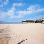 Апартаменты Fenals Beach&chic, Boutique Apartament, Free Parking, Full Equipped Near The