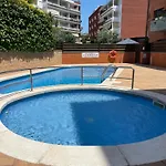 Fenals Beach&chic, Boutique Apartament, Free Parking, Full Equipped Near The Апартаменты
