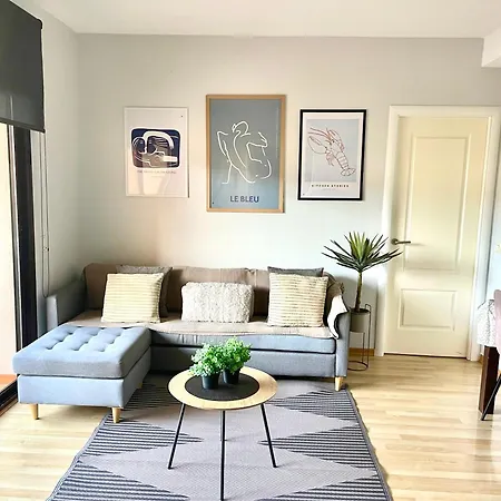 Fenals Beach&chic, Boutique Apartament, Free Parking, Full Equipped Near The Апартаменты