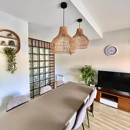 Fenals Beach&chic, Boutique Apartament, Free Parking, Full Equipped Near The Apartman Lloret de Mar