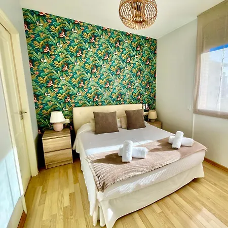 Fenals Beach&chic, Boutique Apartament, Free Parking, Full Equipped Near The リョレート・デ・マル