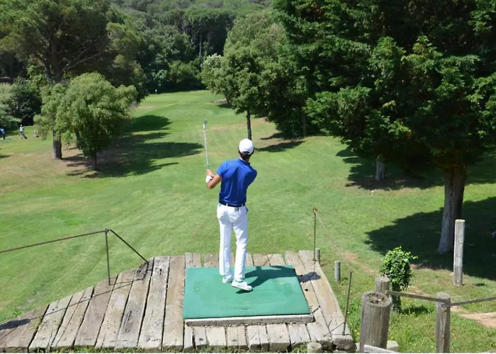 Fenals Beach&chic, Boutique Apartament, Free Parking, Full Equipped Near The *