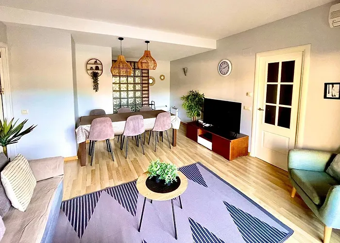 Appartement Fenals Beach&chic, Boutique Apartament, Free Parking, Full Equipped Near The *